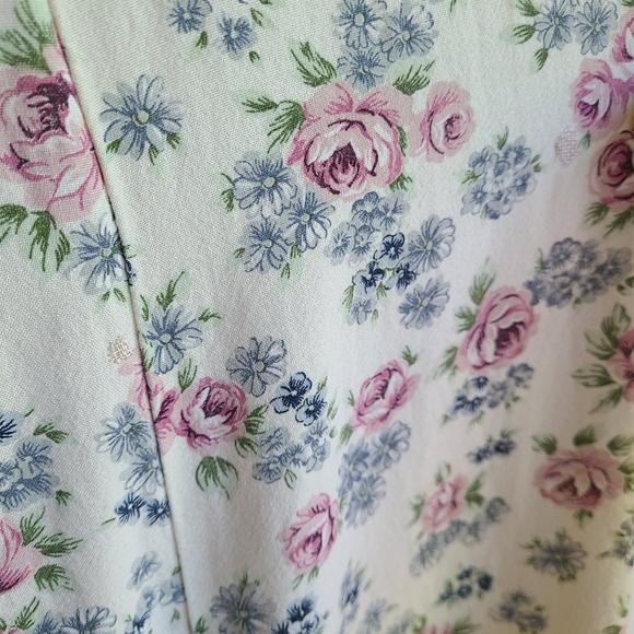 Vintage Ditsy Floral Button Up Maxi Dress - Picture 9 of 14